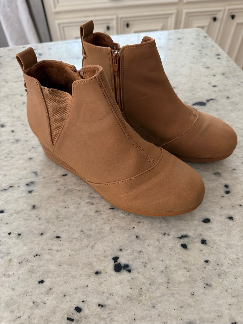 Toms Wedge Booties